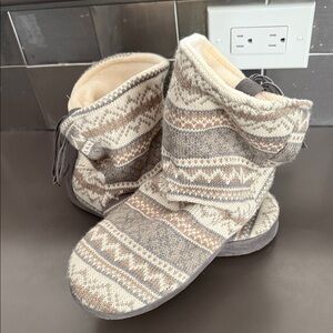 Muk Luks Knit Slipper Boots in Gray and Cream